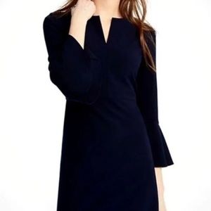 🆕 Ann Taylor Keyhole Neck, 3/4 Bell Sleeves Dress. Navy. Size 6. NWOT.